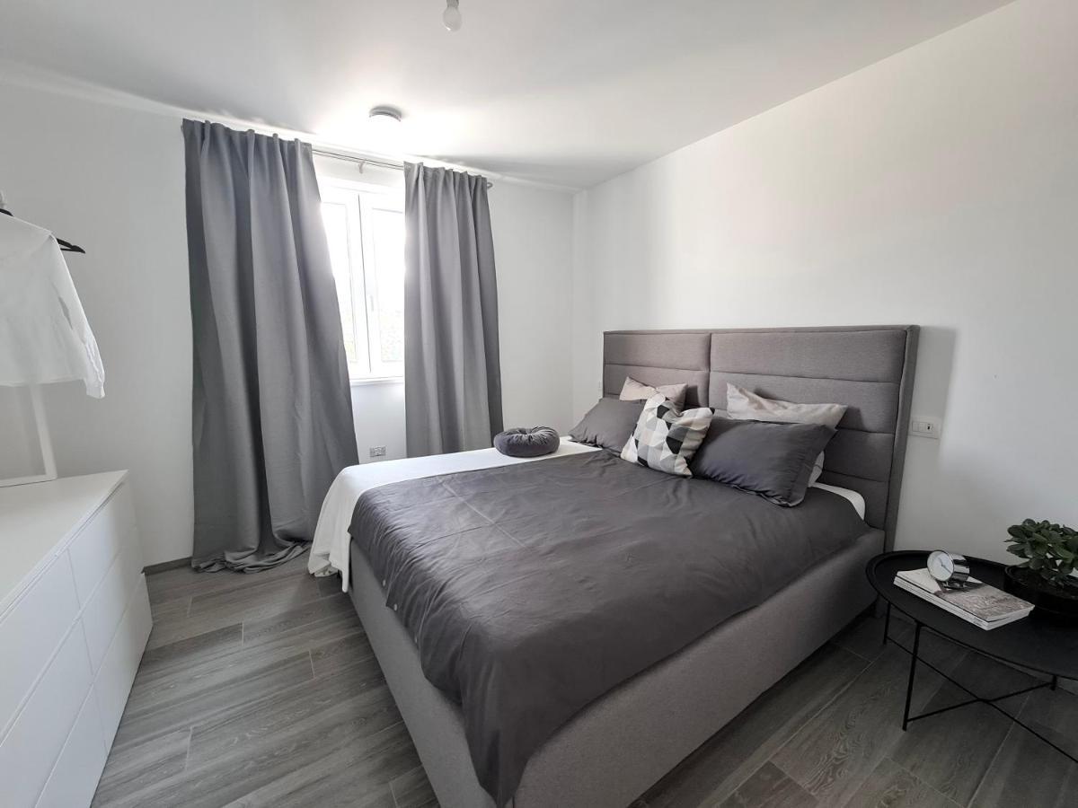 Villa Capris Apartments Koper Buitenkant foto