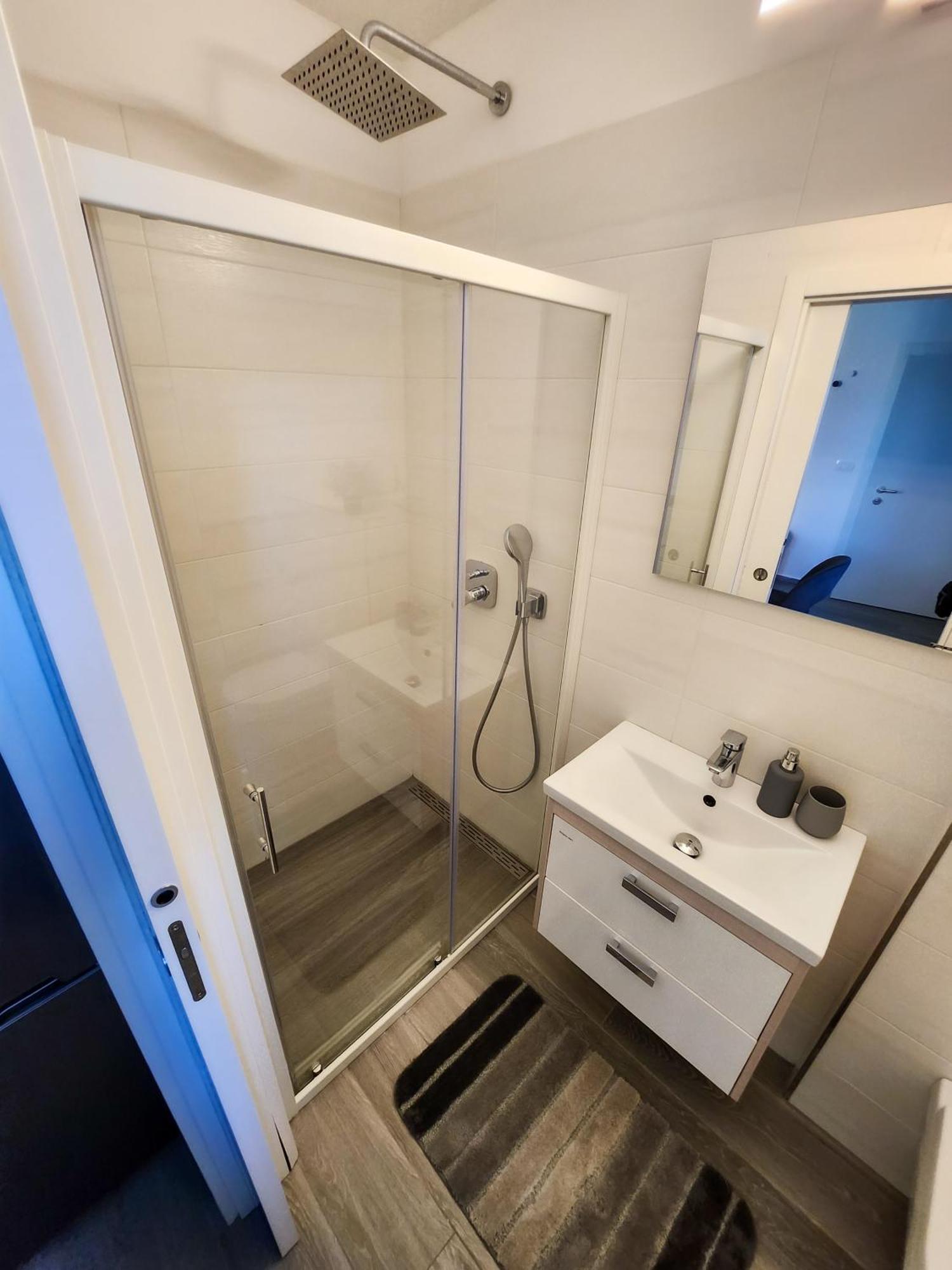 Villa Capris Apartments Koper Buitenkant foto